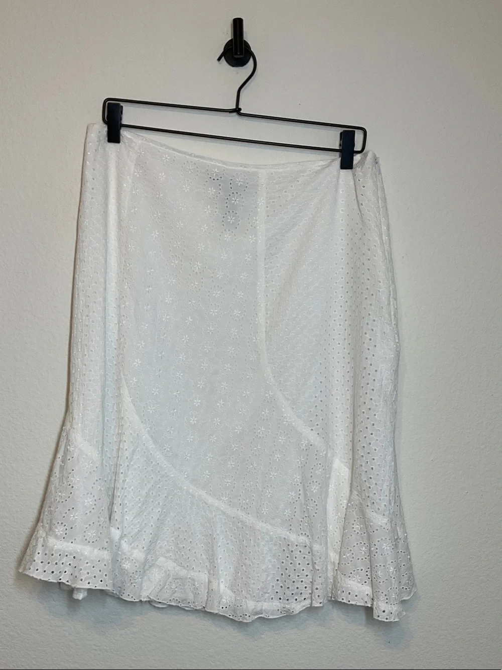 Apostrophe White Eyelet Skirt size 12